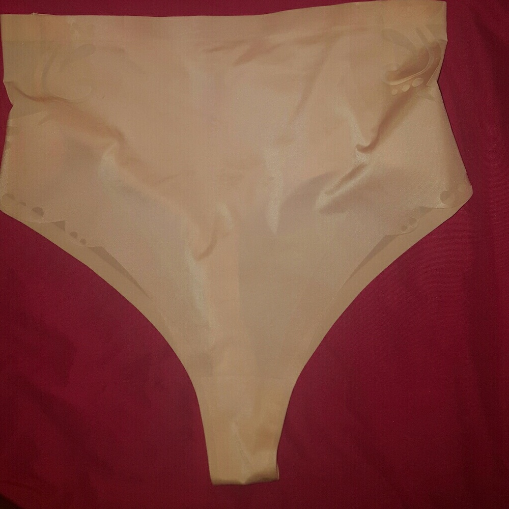 Spanx Haute Couture Shaping Thong--NEW